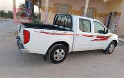 نيسان نافارا